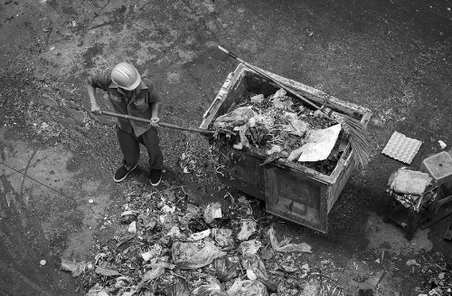 Residential skip placement in Seven Sisters